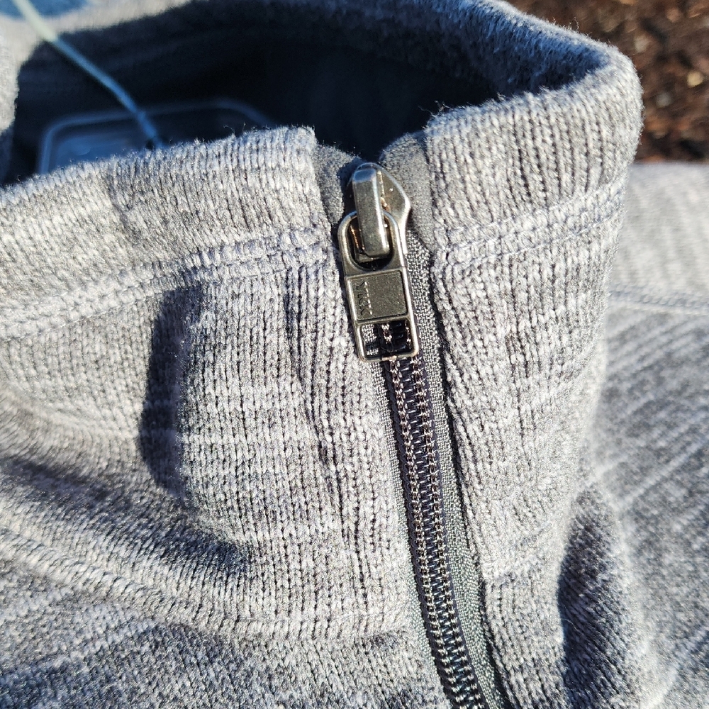Patagonia Better Sweater Fleece Jacket In Nickel Large - Picture 8 of 8
